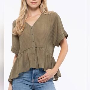 NWT Blu Pepper Spice of Life Top Size Small Olive Green Striped Lightweight